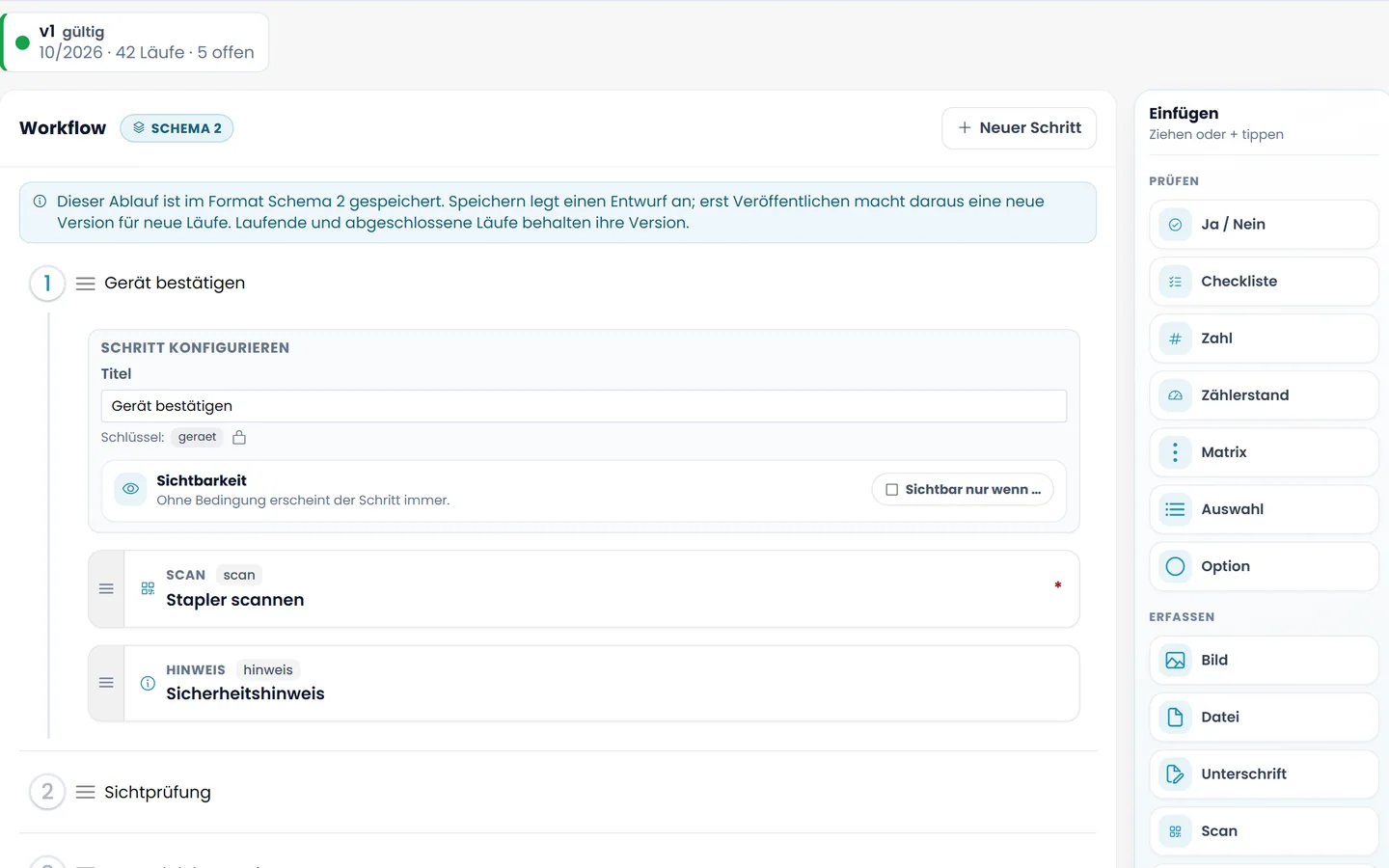 Workflow-Editor in Loxify mit den Schritten der täglichen Sichtprüfung Gabelstapler und der Feldpalette